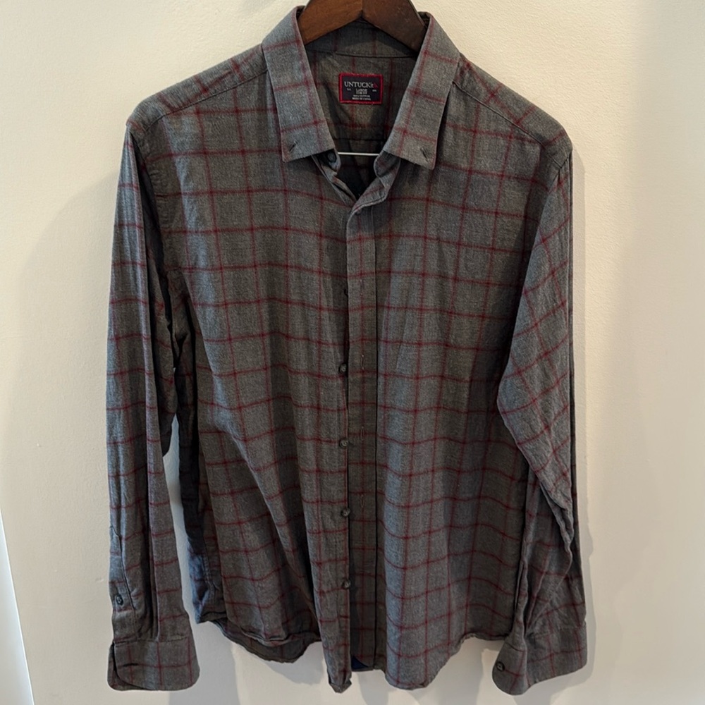 Untuckit dress shirt Men’s Large slim fit